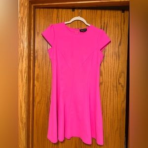 Hot pink short dress only work once size medium